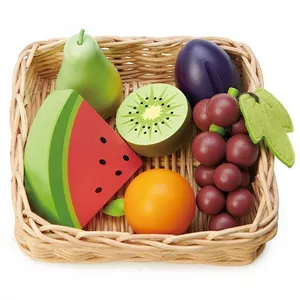 Image produit Dinette en bois Fruits et Panier en Osier - Dînette Bio sur Shopetic