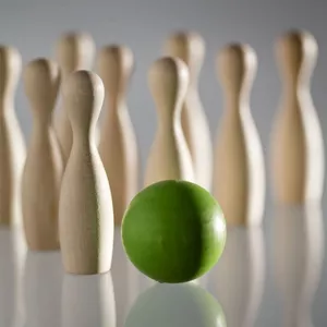 Image produit Jouet en bois Green mini bowling  - Jouet enfants sur Shopetic