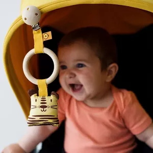Image produit Hochet Tigre Clip Coton et anneau de dentition pour poussette- Hochets bébé sur Shopetic